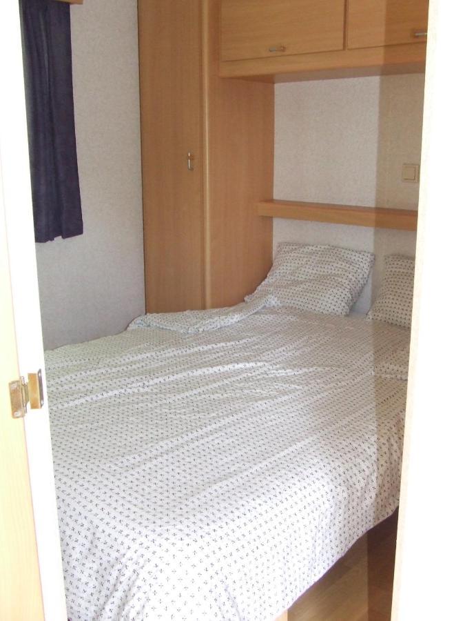 Stacaravan 6 Persoons - Camping Le Soustran Neuvic  Exteriör bild