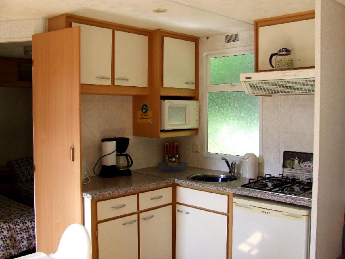 Stacaravan 6 Persoons - Camping Le Soustran Neuvic  Exteriör bild