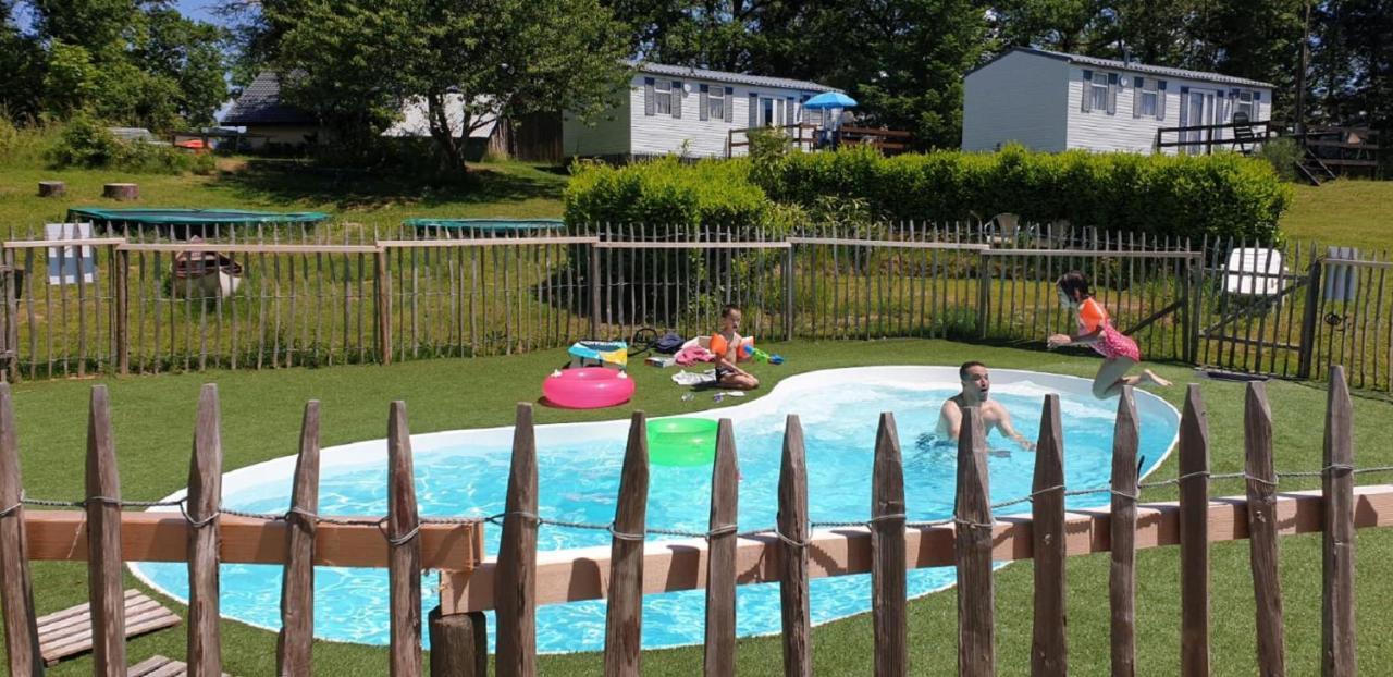 Stacaravan 6 Persoons - Camping Le Soustran Neuvic  Exteriör bild