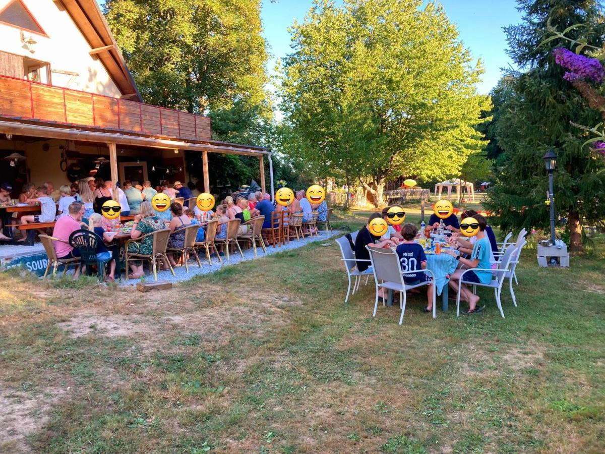 Stacaravan 6 Persoons - Camping Le Soustran Neuvic  Exteriör bild